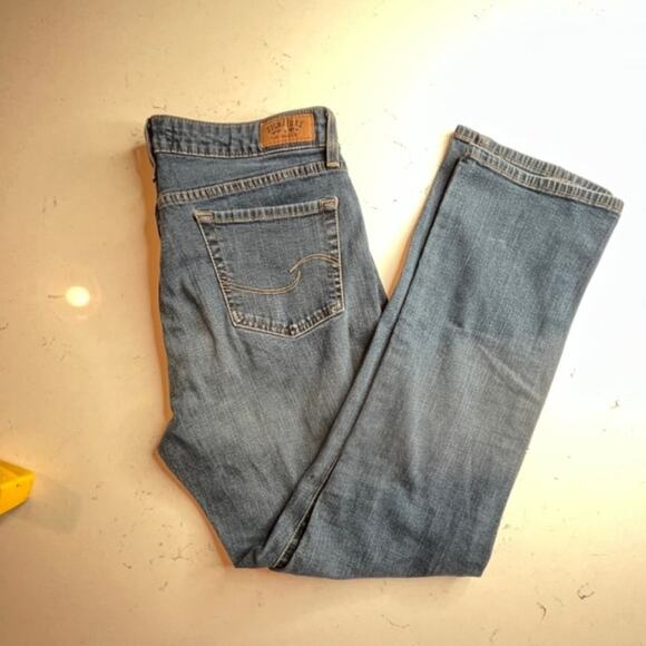 Levi's Midrise Straight Jeans Size 12 Short - Picture 7 of 8